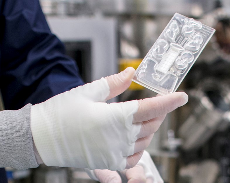 NRC microfluidic device